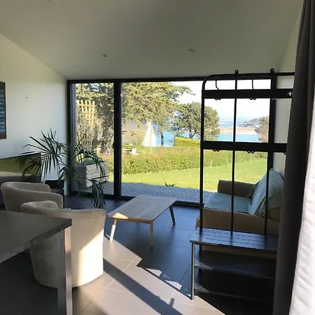 Holiday home Bellevues-sur-mer, A 100 M De La Trevou-Treguignec